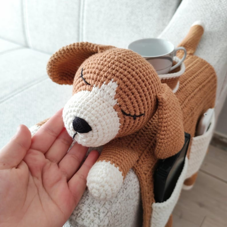 Crochet Dog Sofa Organizer with Cup Holder