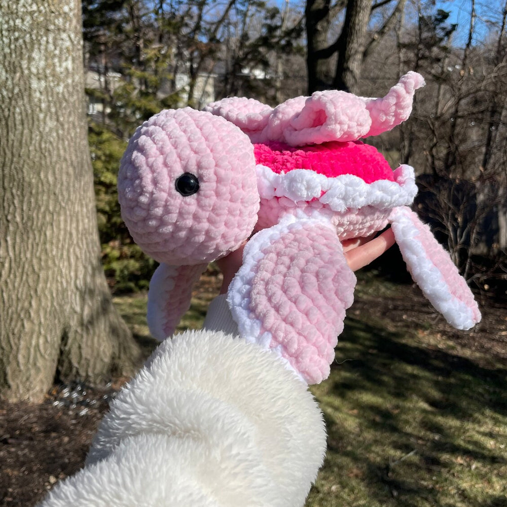 Cute pink bow woven turtle