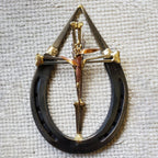 Horseshoe Nail Cross Western Wall Decoration