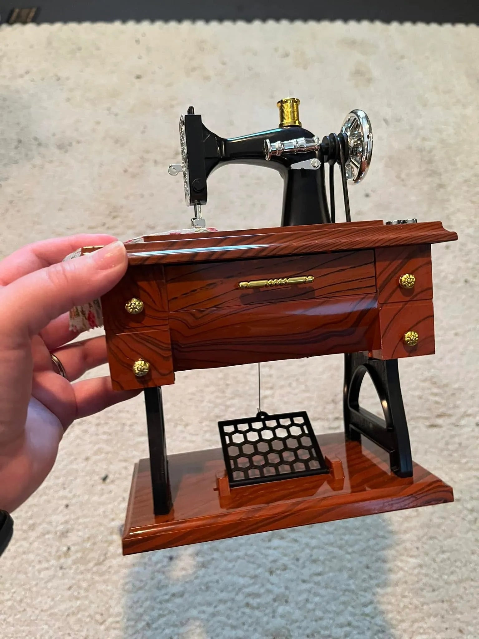 Vintage Sewing Machine Music Box